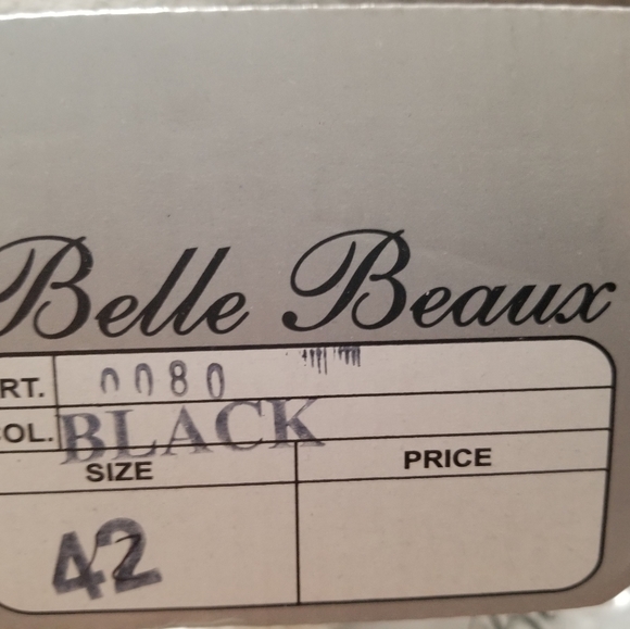 Sandles - Picture 3 of 3